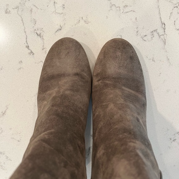 TORY BURCH- Kira 70mm Suede Bootie. 8.5 - Picture 10 of 13